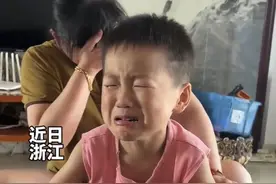宝宝听《我走后》秒哭，网友：这几秒得想了不少伤心事......图片