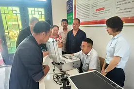 长子农商银行常张支行以外拓服务助推社保卡营销图片