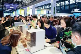 AWE2025现场直击：从“功能执行”到“主动感知” AI与具身智能赋能未来生活图片