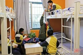 忠告：孩子在小学阶段千万不要寄宿，否则后悔都来不及！图片