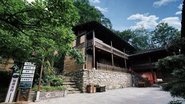 武都夏韵：青峰碧水蕴清幽