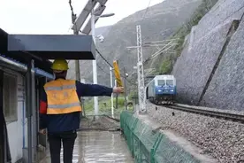天兰铁路上的“防洪哨”图片