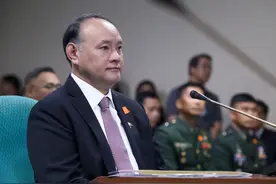 马科斯按不住菲军方，菲防长又跟政府“唱反调”：不能和中国对话图片