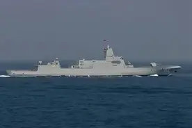 055大驱领衔，舰队战巡迫近北美，美国不淡定，解放军：自由航行图片