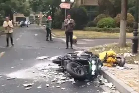 安徽芜湖刮大风，一处墙体外立面掉落砸伤一外卖员！社区回应：已送医无生命危险图片