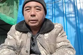 农民鲁智深西北捡垃圾，背后是中年人的辛酸痛苦和无奈图片