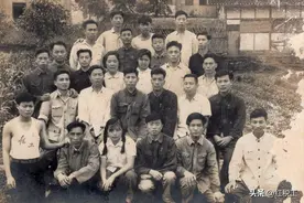 1950年四川自贡地区的税工同志一个月津贴只够买五斤大米图片