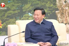 韩俊、王清宪与曹德旺举行工作会谈，有重要背景图片