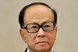 港口交易，李嘉诚说了未必作数，次子现身北京，释放特殊信号？图片