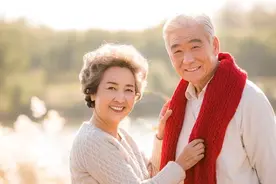 一夫一妻制正在走向衰落，未来3种模式，可能会取而代之！图片