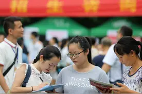 山东今年131231人超过特招线 比去年多了近5300人图片