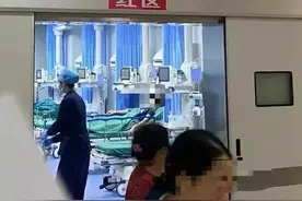 男孩被班主任罚200深蹲，体育课走六圈后引发疾病，男孩生命垂危图片