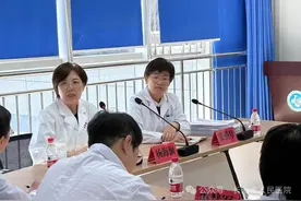 释疑解惑 专家助力 | 山大一院产科杨海澜教授到长治市人民医院开展疑难病例讨论图片