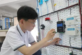 温职专学生获国家奖学金，登上《人民日报》图片