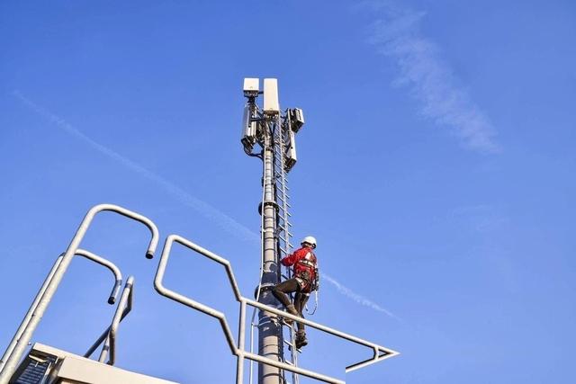 拆完中国设备，欧洲运营商哭了：5G建设要停，网费还得涨24%