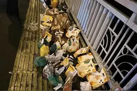 网友点外卖祭奠胖猫，结果全是空包？华莱士回应，茶百道公开道歉图片