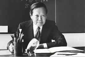 杨振宁是目前在世的顶级物理学家，他到底有哪些伟大的成就呢？图片