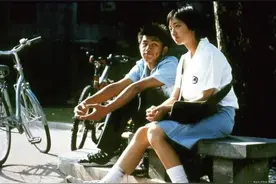 87年读初三时我早恋，班主任把我叫到办公室：来，我来教你谈恋爱图片