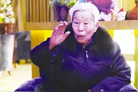 志愿军被俘最高将领，获救回国后当农民，70岁恢复清白，哭成泪人图片