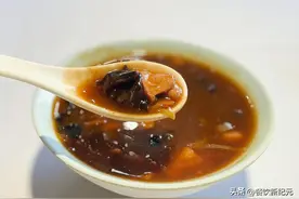 我去郑州吃了一碗胡辣汤，才终于搞明白：为何胡辣汤在南方没市场图片