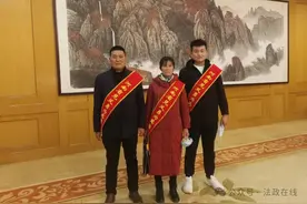 驻马店市见义勇为者的传奇色彩图片
