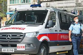 香港少女遭霸凌被狂抽巴掌最新后续来了！港警重案组拘捕五名学生！知情人：去年的视频曝光家长才知道报警！图片