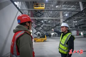 牢记嘱托 建成支点 ︱补强产业链时不我待，武汉重大项目一线奏响“奋进曲”图片