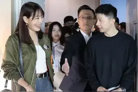 台北101董事长贾永婕晒和马龙合照，女神秒变成迷妹 笑得合不拢嘴图片