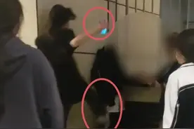 太猖狂了！深圳女孩遭霸凌，同学勒索不成恼羞成怒，暴打40分钟！图片