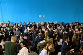 178个国家到韩国釜山谈塑料问题，为什么一厘米都谈不动，中国申明立场图片