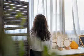 我结婚9年没怀孕 55岁婆婆怀上三胎 公公劝她打掉 我却支持她生下来图片