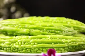 苦瓜清热降火，但不适合所有人吃！这种人吃了，或会“伤心”图片