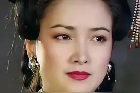 绝世容颜，因为长着深邃的眼睛，娱乐圈只有三个人，看照片就知道图片