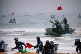 收台前奏？美国不装了，军事介入台海方案，已提上台面，不同寻常图片