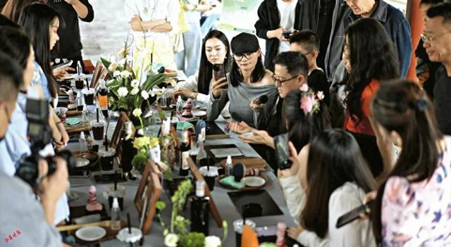 马帮巡游、非遗手作体验、落日合唱……多元活动轮番登场 太原钟楼街春日活力全开