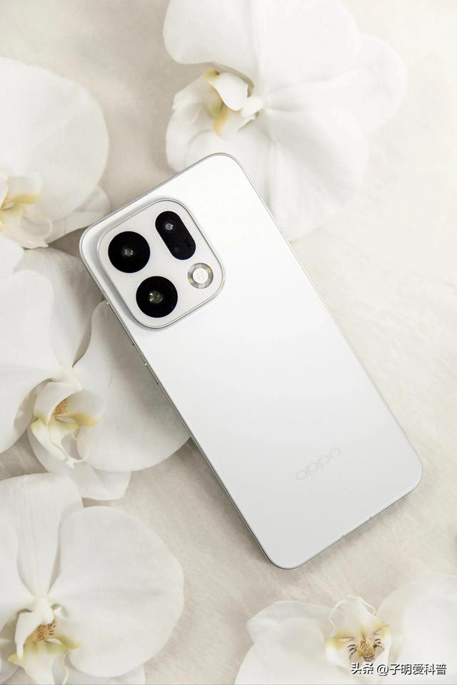 3599元同价！OPPO Find X9 vs一加15T终极对决，这波我站它！