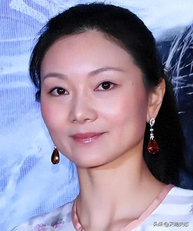 不查不知道，一查吓一跳！44 岁的陈婷，私下生活远比想象中更壕