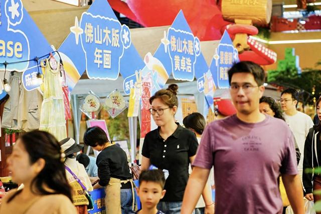 遛娃+扫货+看表演！佛山“环两江好物节”首日实探，这份“不踩雷”攻略请收好
