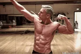 50岁以上的男性要想长肌肉，训练周期大概是多久？图片