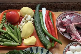 美食阿姨又来啦🤗今天给你们带来的是家庭版的特色菠菜面😋...图片