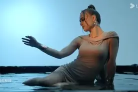 俄罗斯流行美女歌手最新热曲，好听好看图片