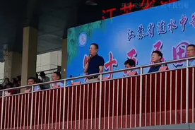 来自中专的姜萍在数学大赛上碾压一众清华北大的大佬 #中国高校图片