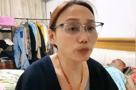 用冷、热水交替洗澡一次可以让病人开口说话，半年可以康复图片