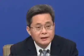 财政部部长：加大对民生领域的投入力度，对幼儿发放育儿补贴视频封面