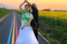 张纪中在洛杉矶的房子被烧毁？ 妻子回应：是假的  我们在洛杉矶没有房子视频封面