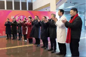 院领导新春团拜、除夕慰问一线坚守岗位的医务人员 #你好天津视频封面
