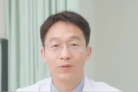 孩子不小心碰到头，这5种情况马上去医院#育儿 #医学科普 #健康 #关爱儿童健康 视频封面