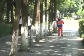 高温下警惕热射病！中暑后牢记4点视频封面