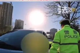 掉头到底该不该等红灯？记者找到了耿直的耿先生 不等灯掉头就等于闯红灯 为纠错还曾被威胁（记者：陶雅健）视频封面