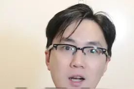 六代机和DeepSeek分别厉害在哪？ #六代机 #DeepSeek视频封面